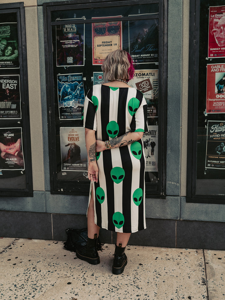 LOST IN SPACE ALIEN TSHIRT DRESS S-3XL *PREORDER*