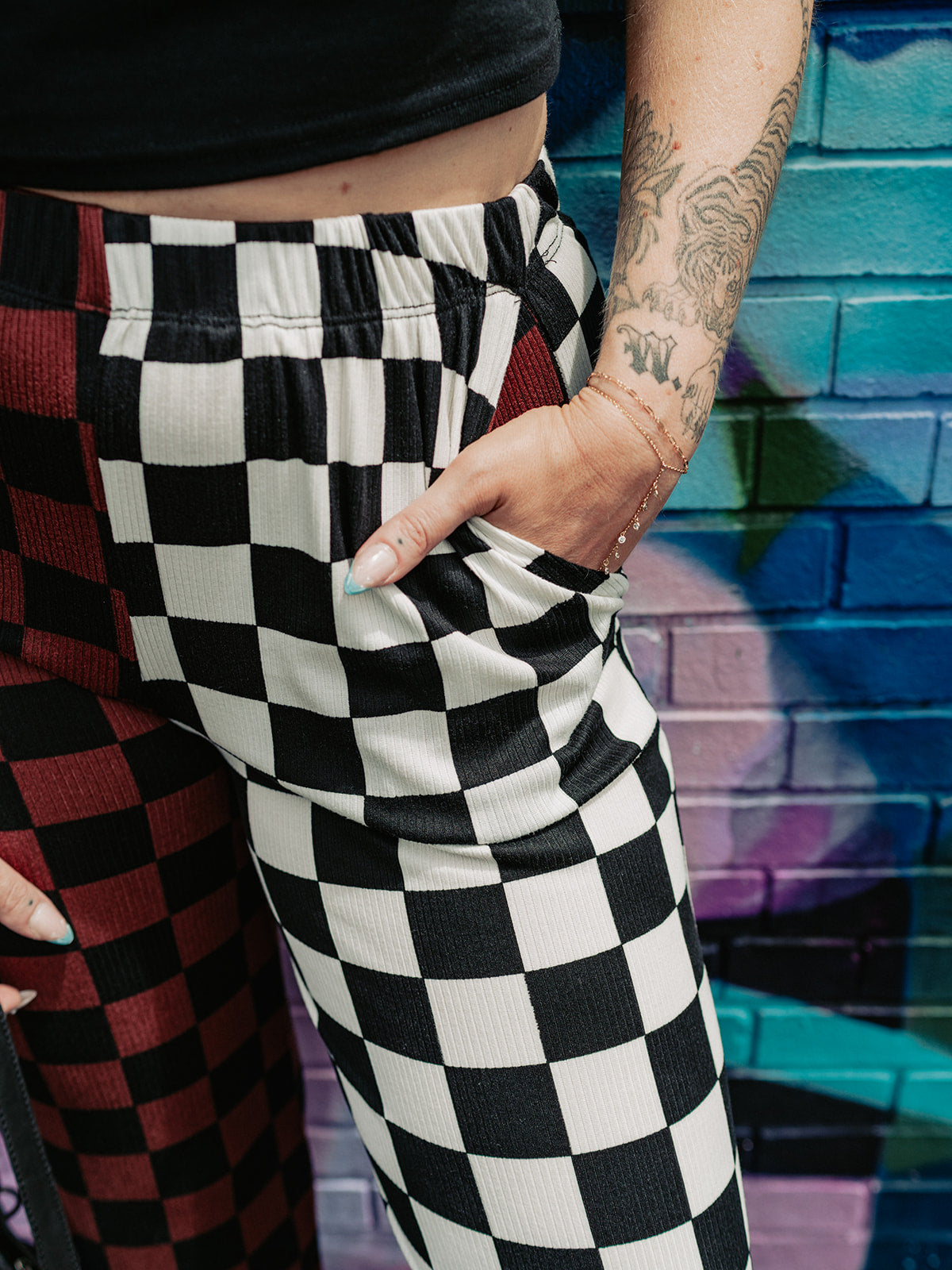SPLIT DECISION CHECKERED PANTS S-3XL