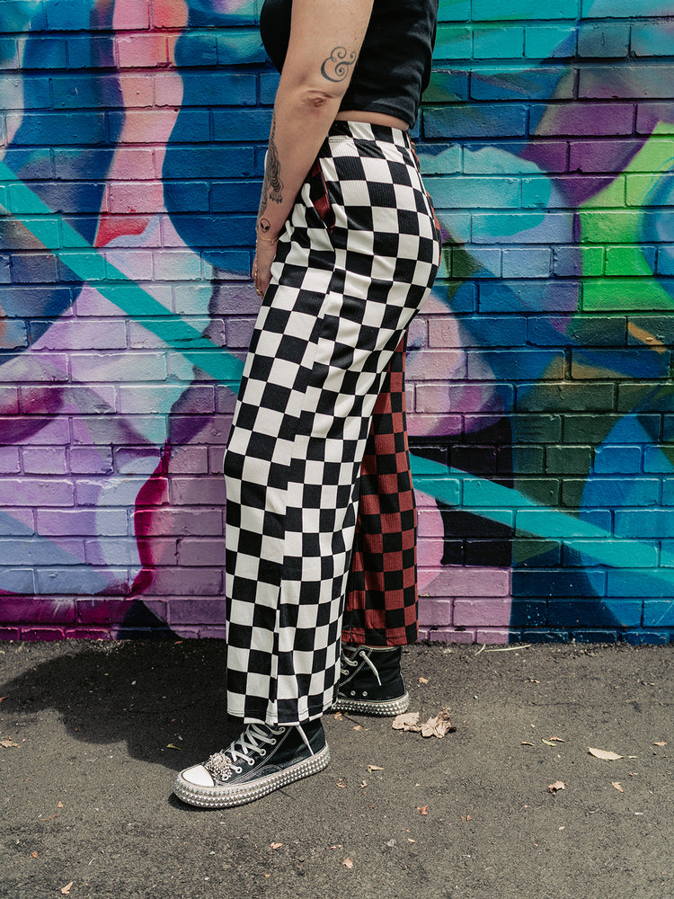 SPLIT DECISION CHECKERED PANTS S-3XL