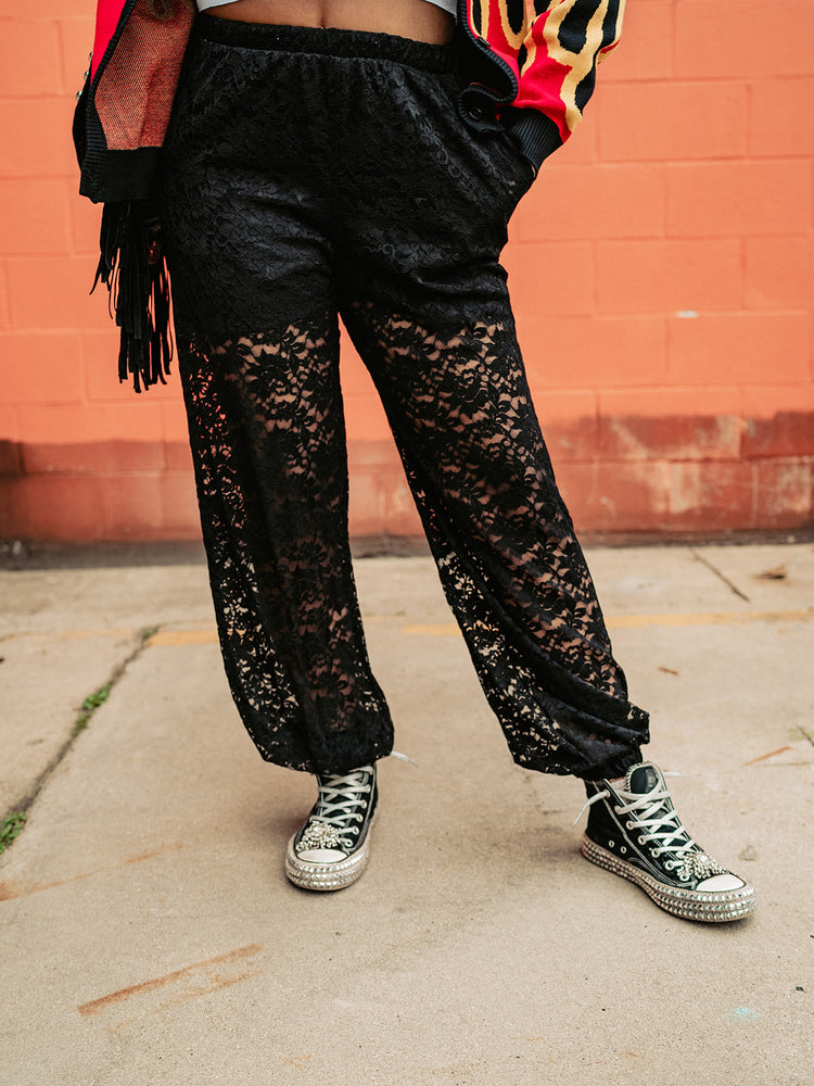 EYES ON ME LACE PANTS