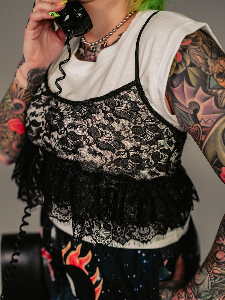 WEIRD GIRL LAYERED LACE TOP