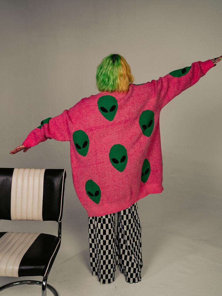 *PREORDER* ALIEN SUPERSTAR OVERSIZED KNIT CARDIGAN IN BUBBLEGUM
