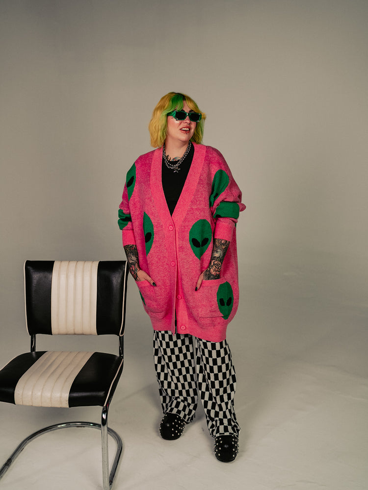 *PREORDER* ALIEN SUPERSTAR OVERSIZED KNIT CARDIGAN IN BUBBLEGUM