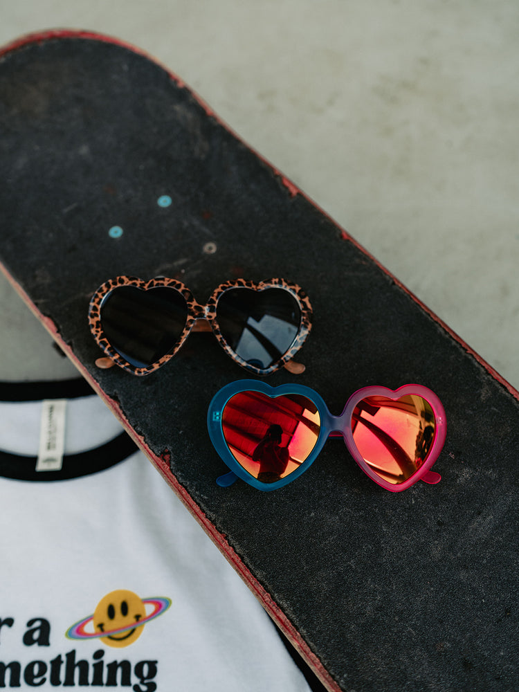 HEART ON MY SLEEVE SUNNIES