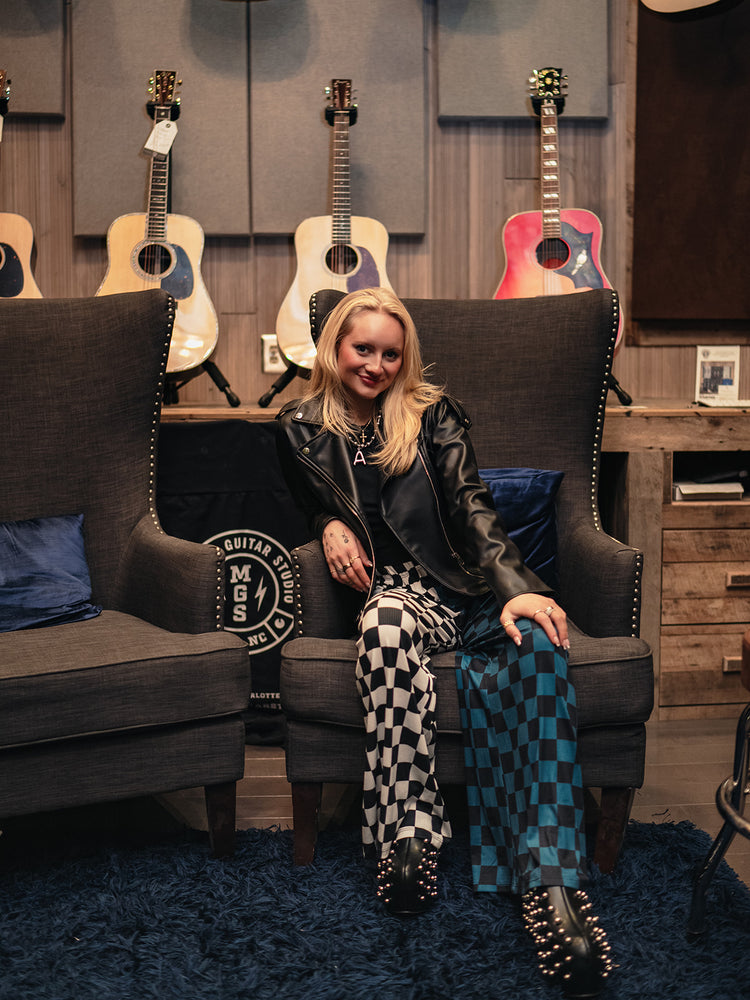 SPLIT DECISION CHECKERED PANTS IN BLUE HAZE S-3XL