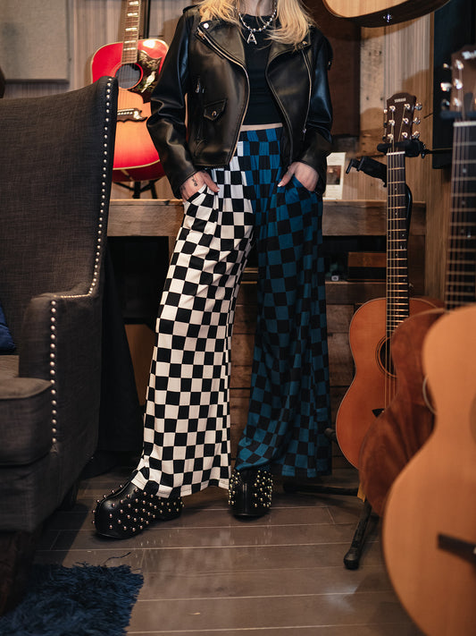 SPLIT DECISION CHECKERED PANTS IN BLUE HAZE S-3XL