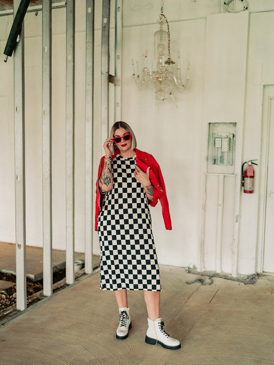 BLENDING IN IS BORING CHECKERED RIBBED DRESS