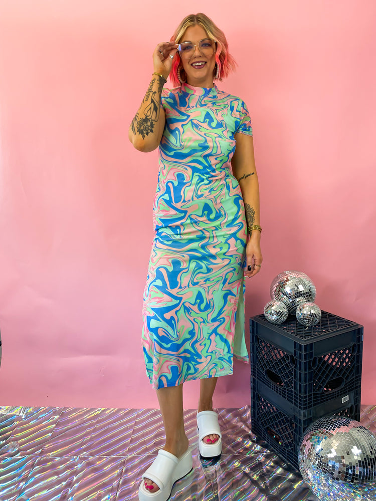 FEELING MOODY MESH MIDI DRESS