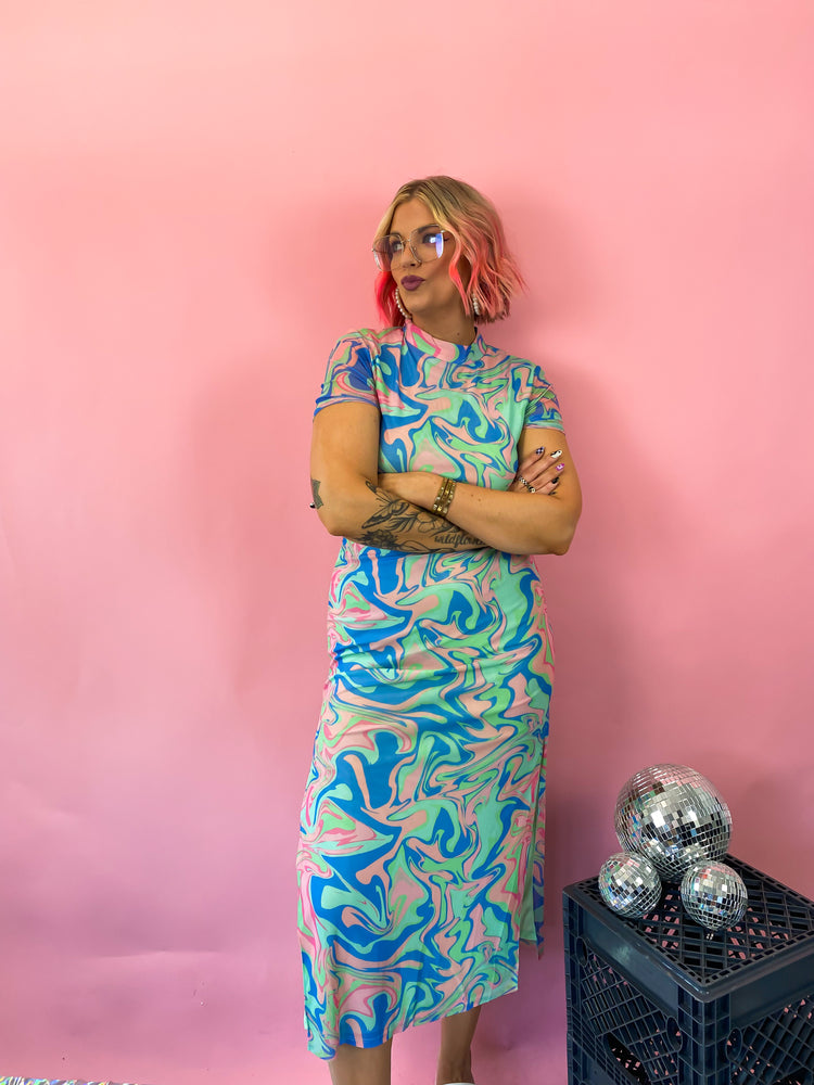 FEELING MOODY MESH MIDI DRESS