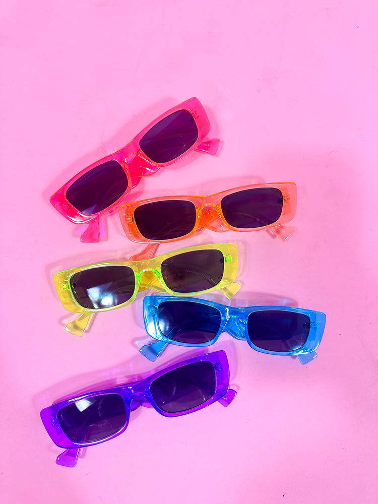 NO LOOKIN' BACK SUNNIES