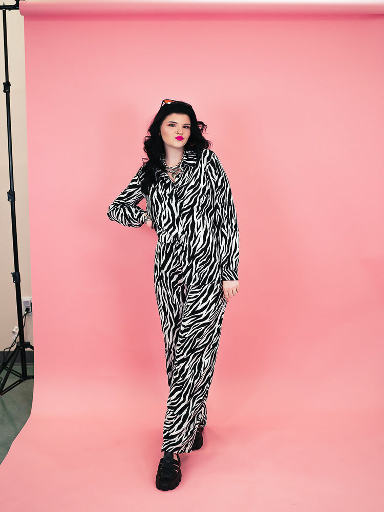 CAN'T BE TAMED MATCHING PANT SET