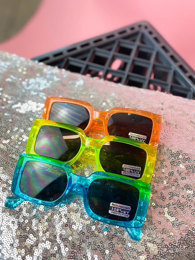 CAUGHT A VIBE SUNNIES