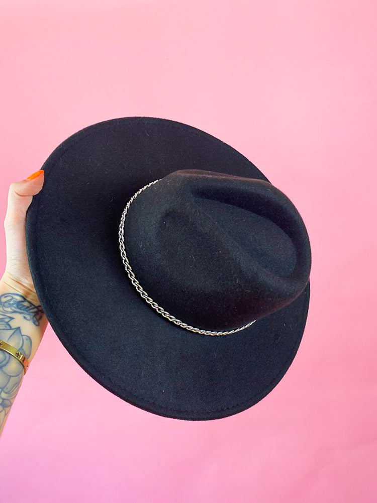 STEVIE WIDE BRIM CHAIN HAT