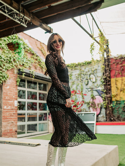 SHE'S WITH THE BAND LACE MAXI DRESS – Shop Alora Eden