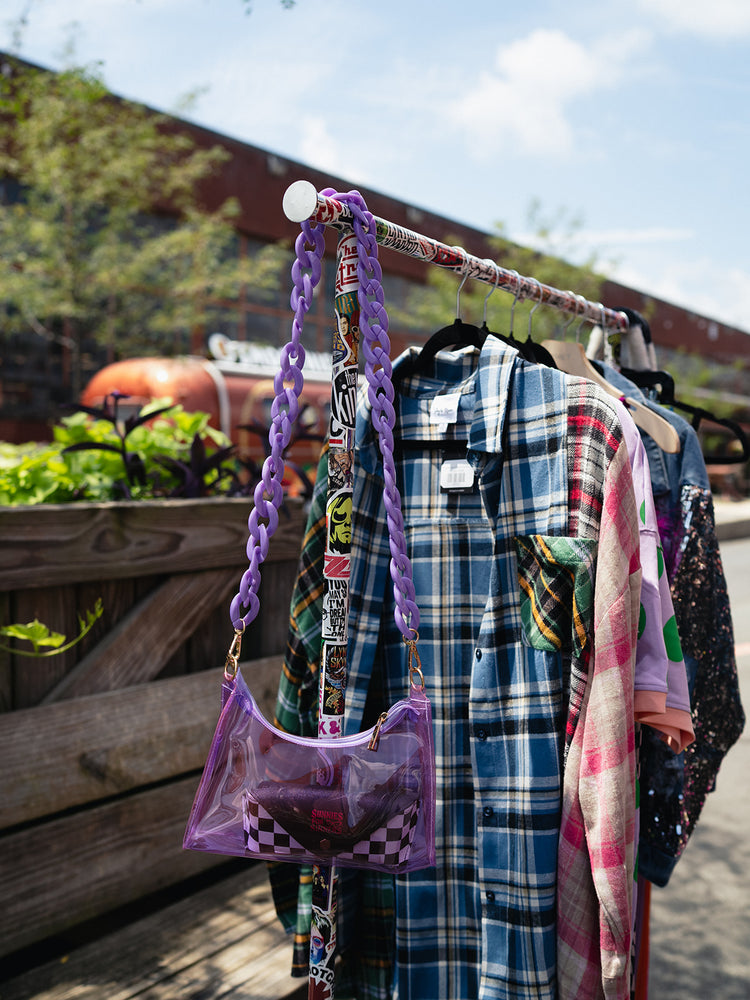 BACKSTAGE PASS CLEAR CONCERT BAG IN PURPLE