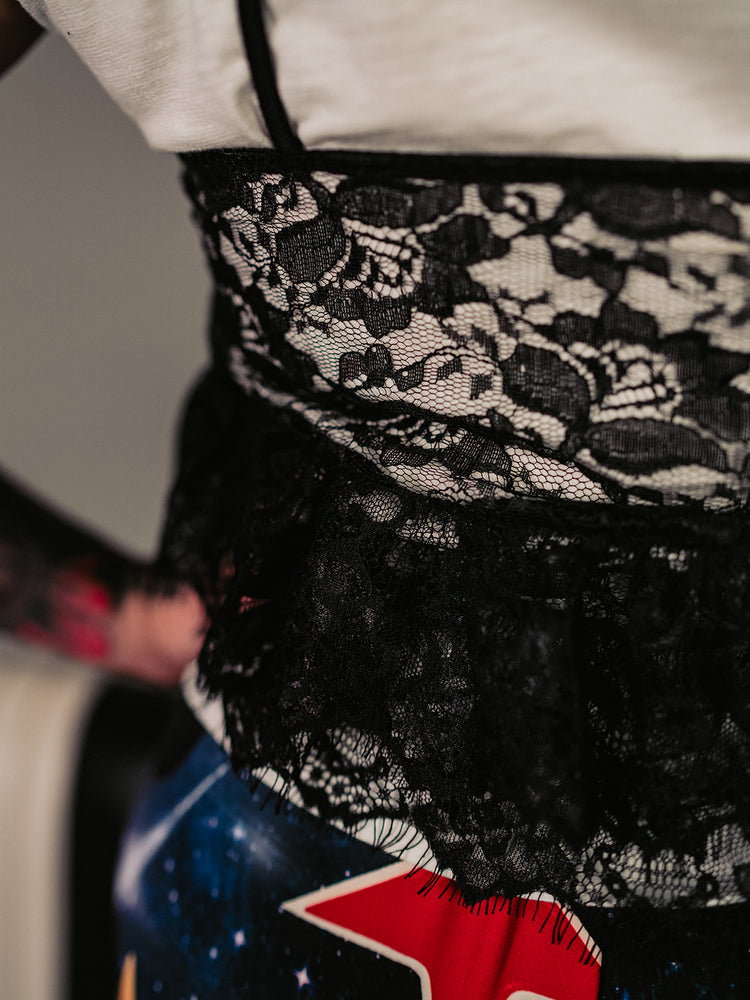 WEIRD GIRL LAYERED LACE TOP