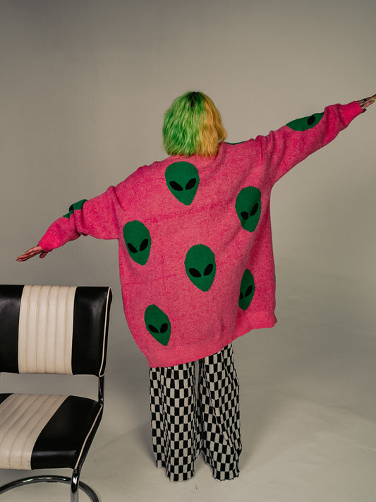 *PREORDER* ALIEN SUPERSTAR OVERSIZED KNIT CARDIGAN IN BUBBLEGUM