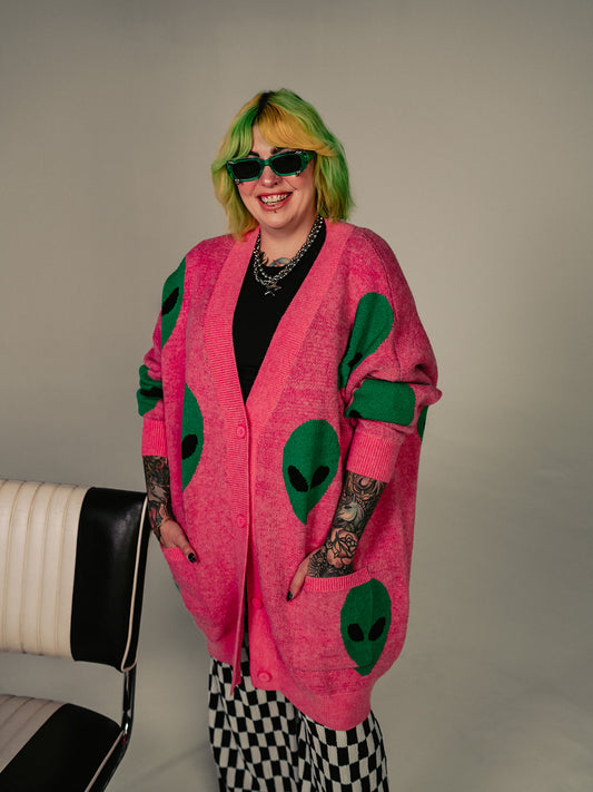 *PREORDER* ALIEN SUPERSTAR OVERSIZED KNIT CARDIGAN IN BUBBLEGUM