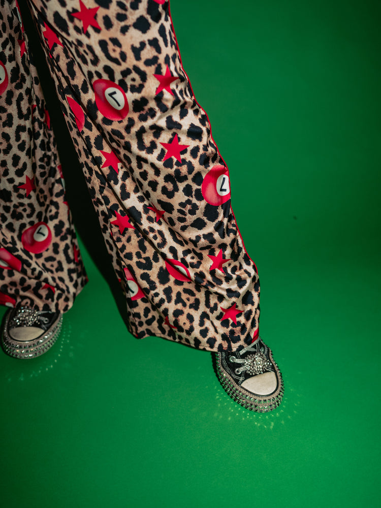 UNTAMED ENERGY LEOPARD WIDE LEG PANTS