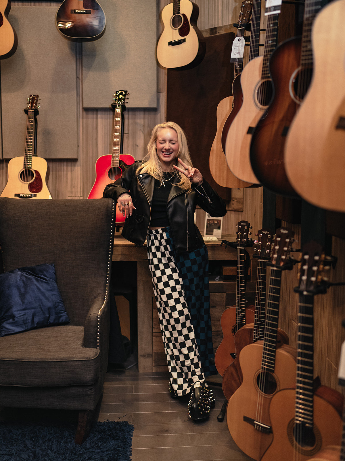 SPLIT DECISION CHECKERED PANTS IN BLUE HAZE S-3XL