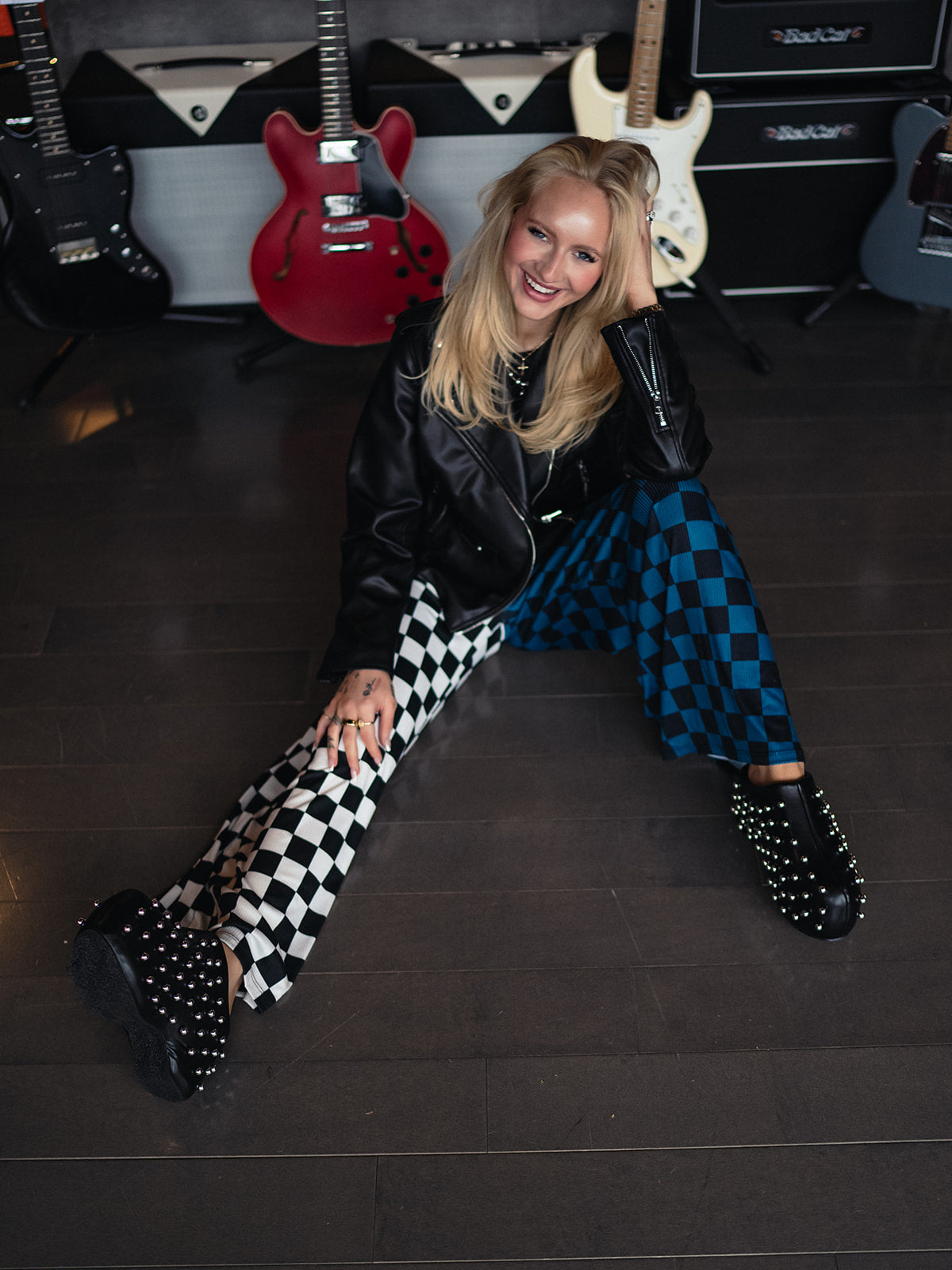 SPLIT DECISION CHECKERED PANTS IN BLUE HAZE S-3XL