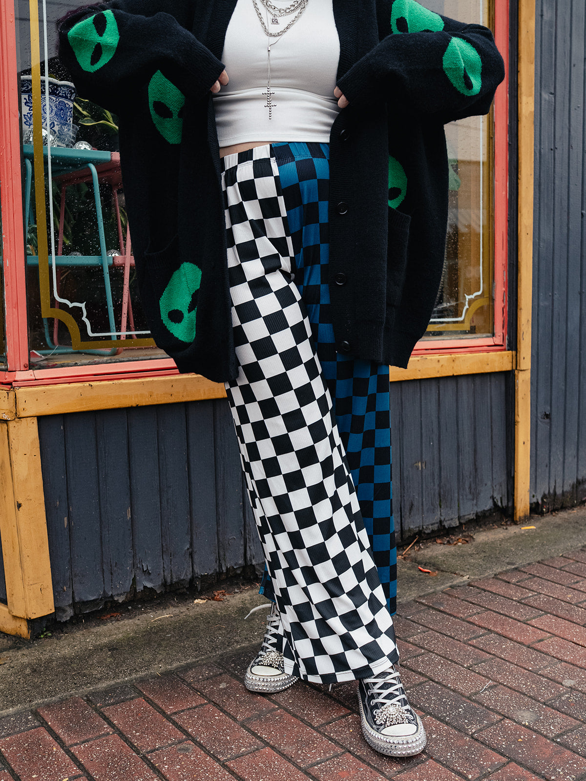 SPLIT DECISION CHECKERED PANTS IN BLUE HAZE S-3XL