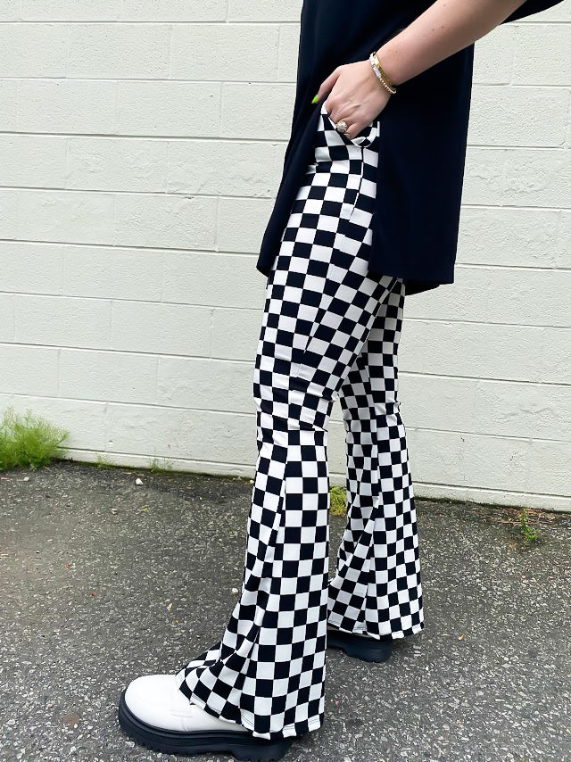 QUEEN OF COOL CHECKERED FLARE PANTS *S-XXXL!*